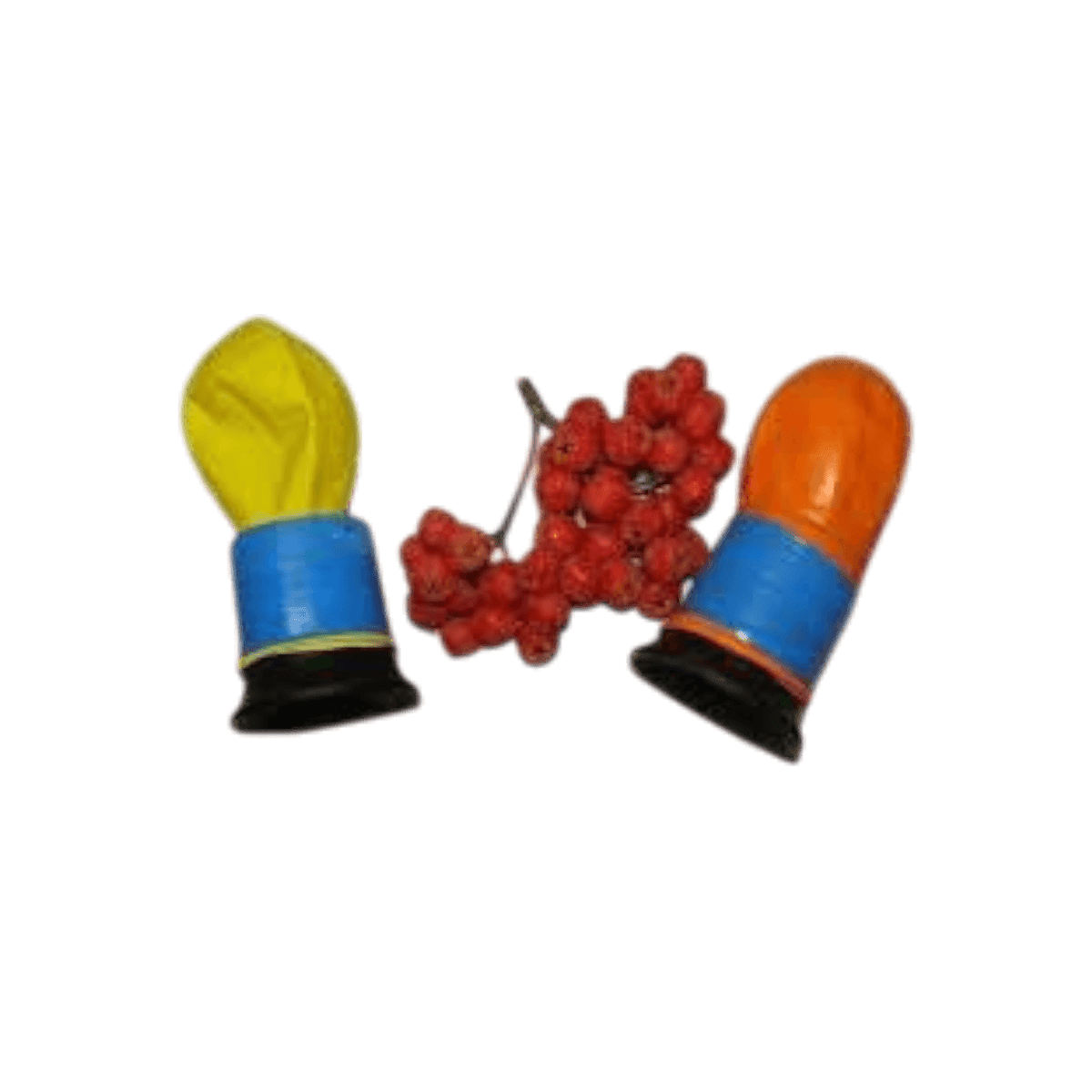 Pukawka na jarzębinę.