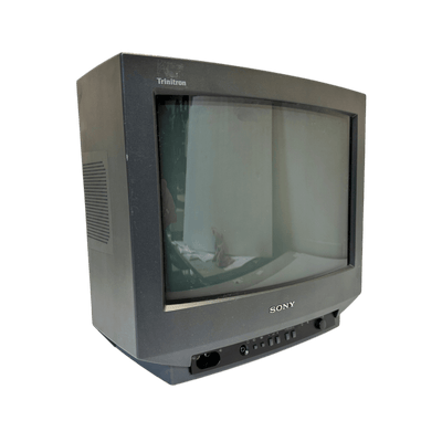 Telewizor kineskopowy.
