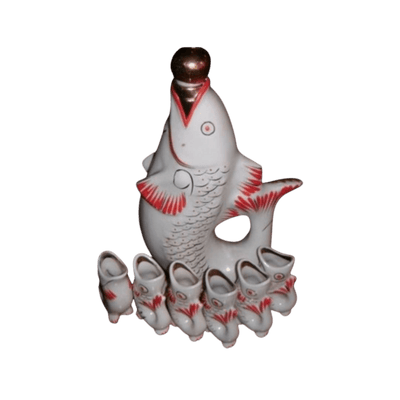 Szklana rybka z porcelany.