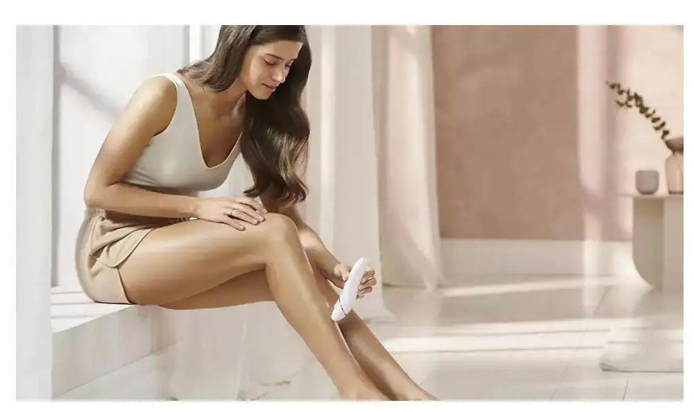 Depilator Philips Seria 8000 BRE710/00.
